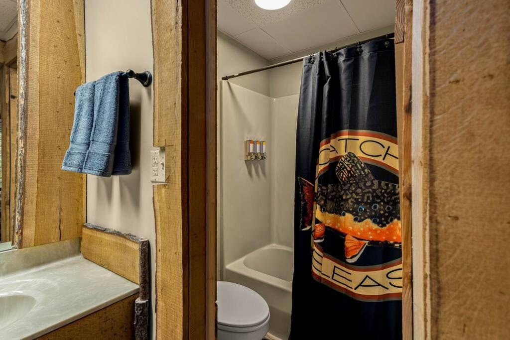 Stonegate Lodge King Bed Wifi 50 Roku Tv Salt Water Pool Room #104 Eureka Springs Εξωτερικό φωτογραφία