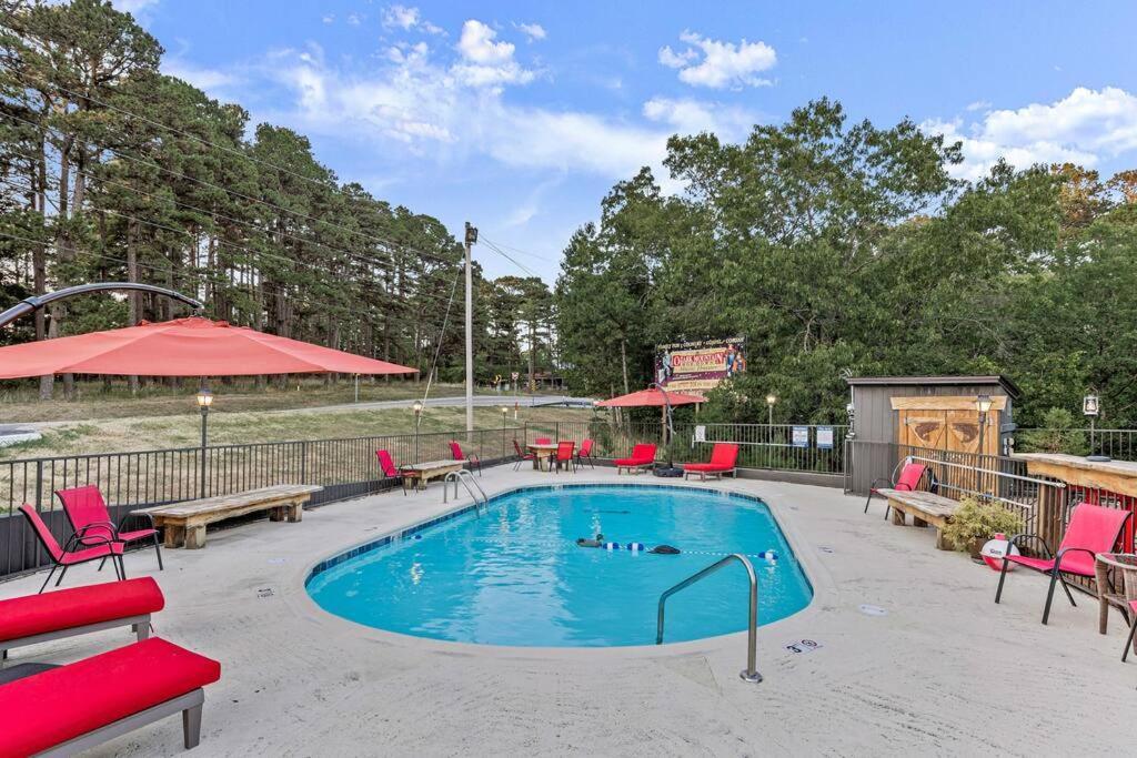 Stonegate Lodge King Bed Wifi 50 Roku Tv Salt Water Pool Room #104 Eureka Springs Εξωτερικό φωτογραφία